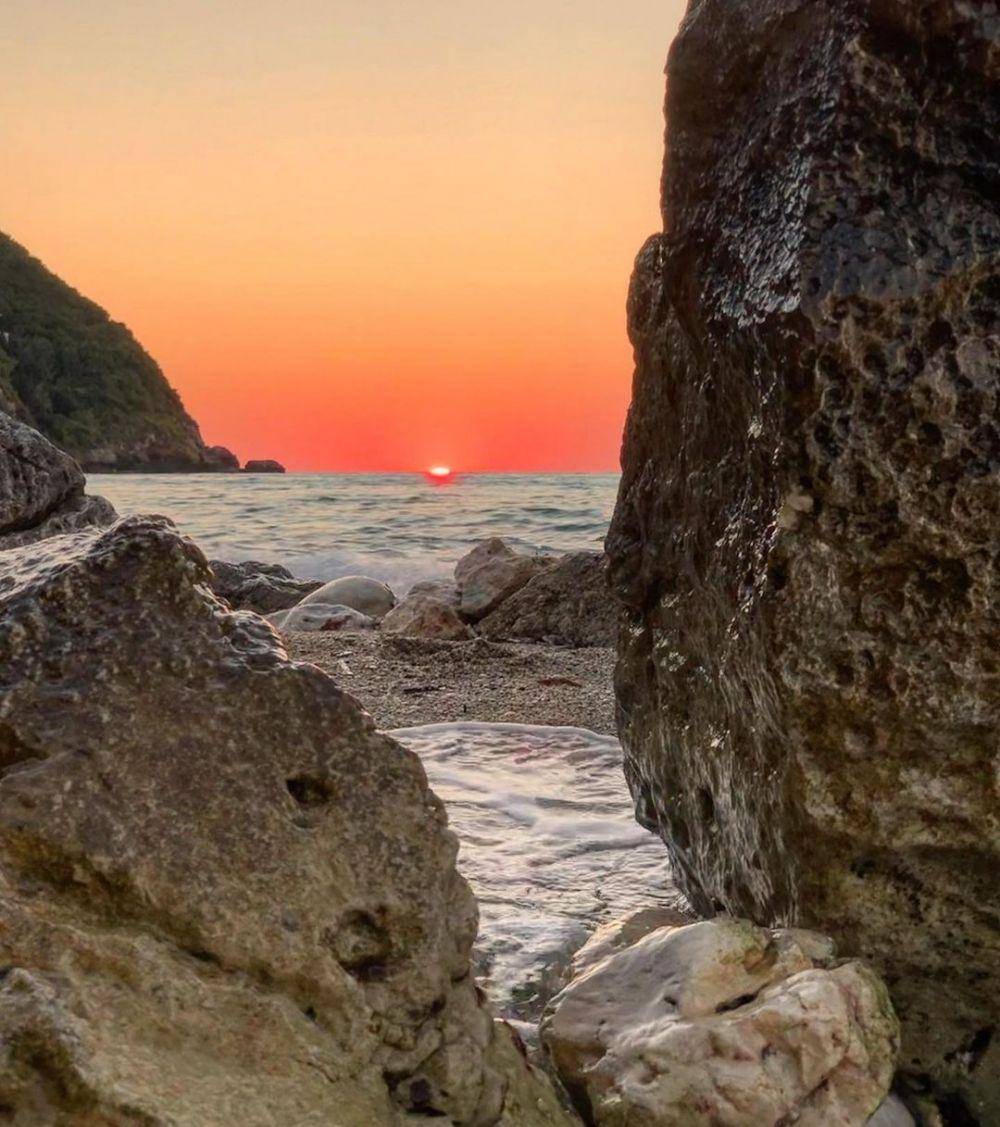 potret Kaminia Beach (instagram.com/mr.lianos_)