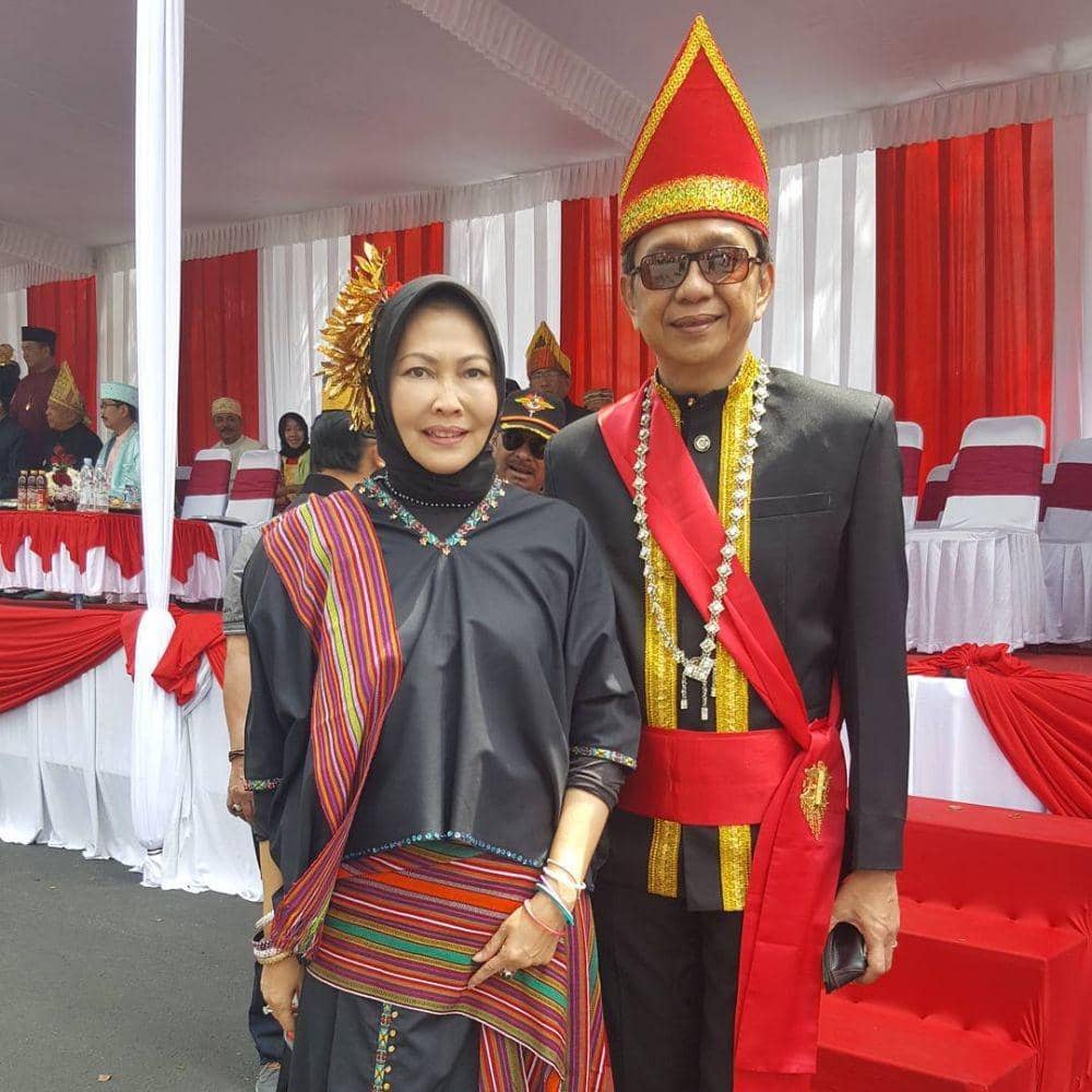 Kebaya dan Etnik Dewanti Rumpoko (instagram.com/dewanti_rumpoko)