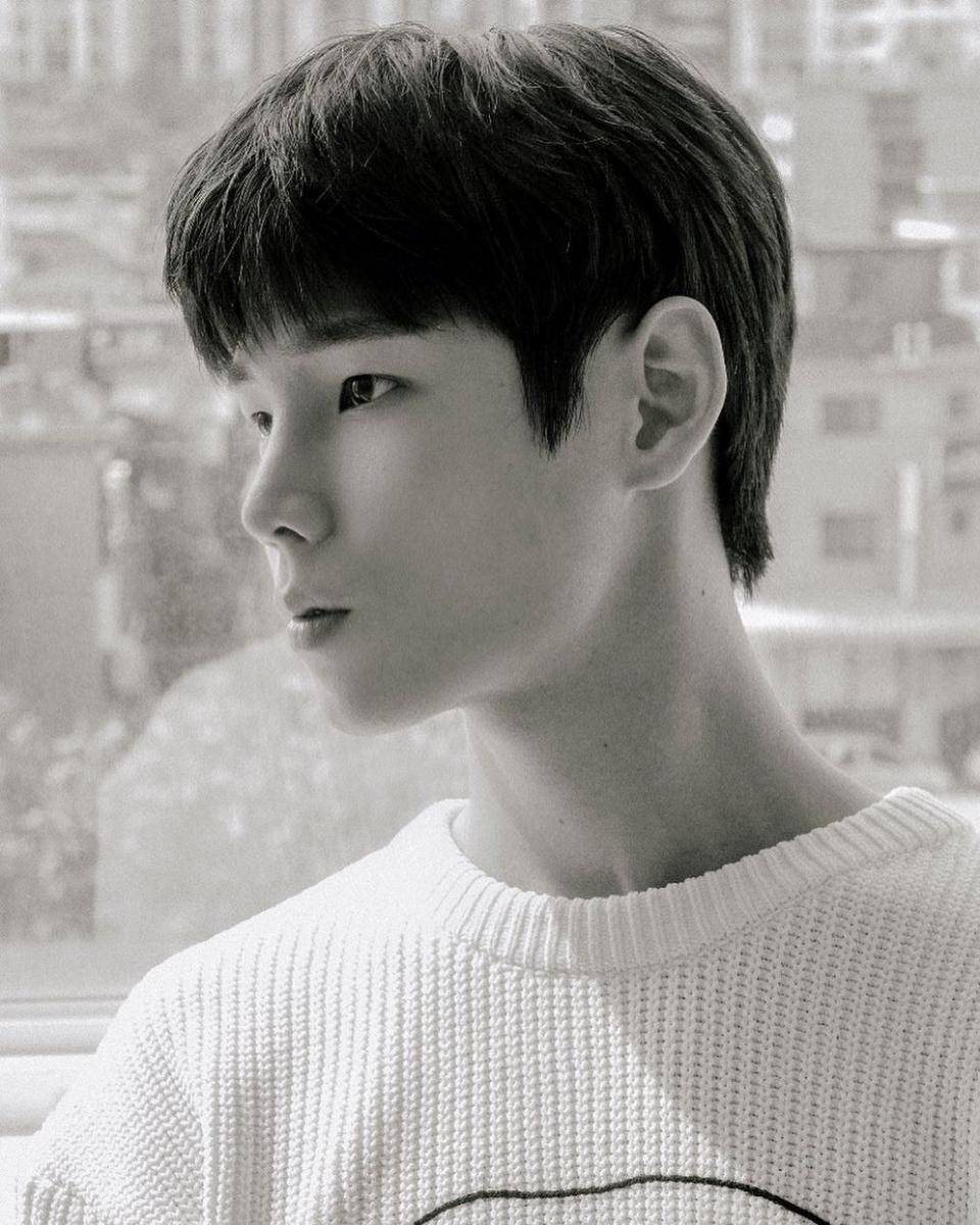 Baek Jae Woo (instagram.com/hundredzz_woo)