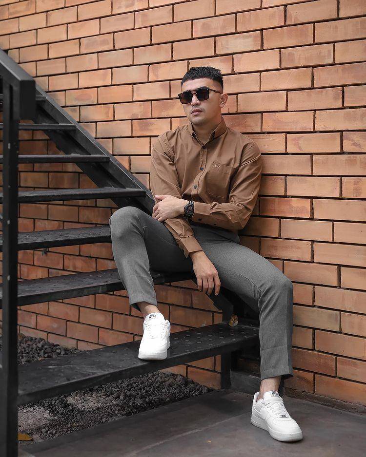 Ankle pants Broodis (instagram.com/broodis)