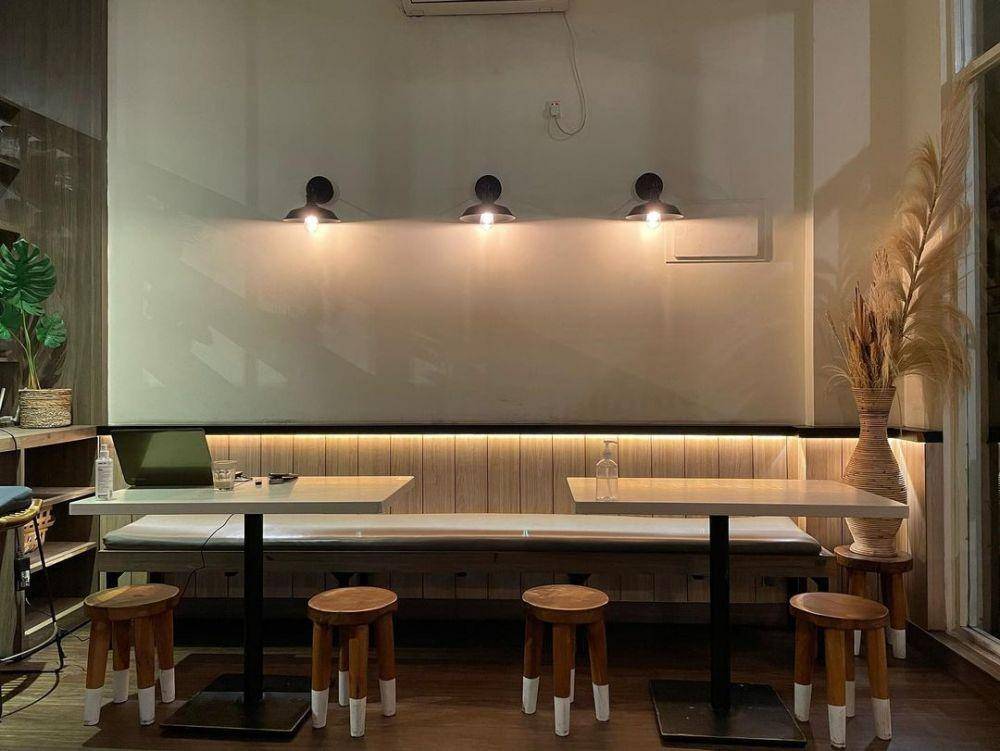 Dyamond Caffe (instagram.com/sekitarbekasi)