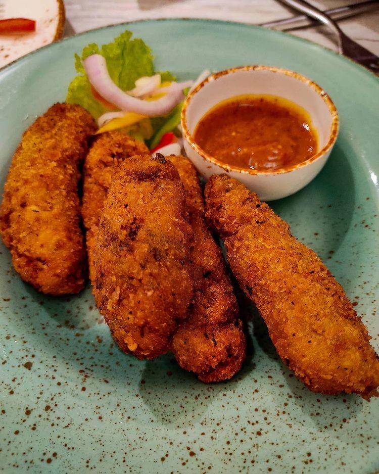 Dori Katsu (instagram.com/travel_two_eat)