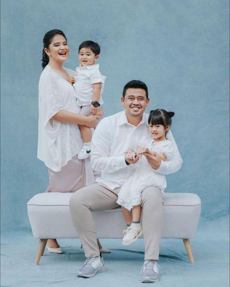 Pemotretan hari ulang tahun pernikahan keempat Bobby Nasution dan Kahiyang Ayu. (instagram.com/doleytobing)