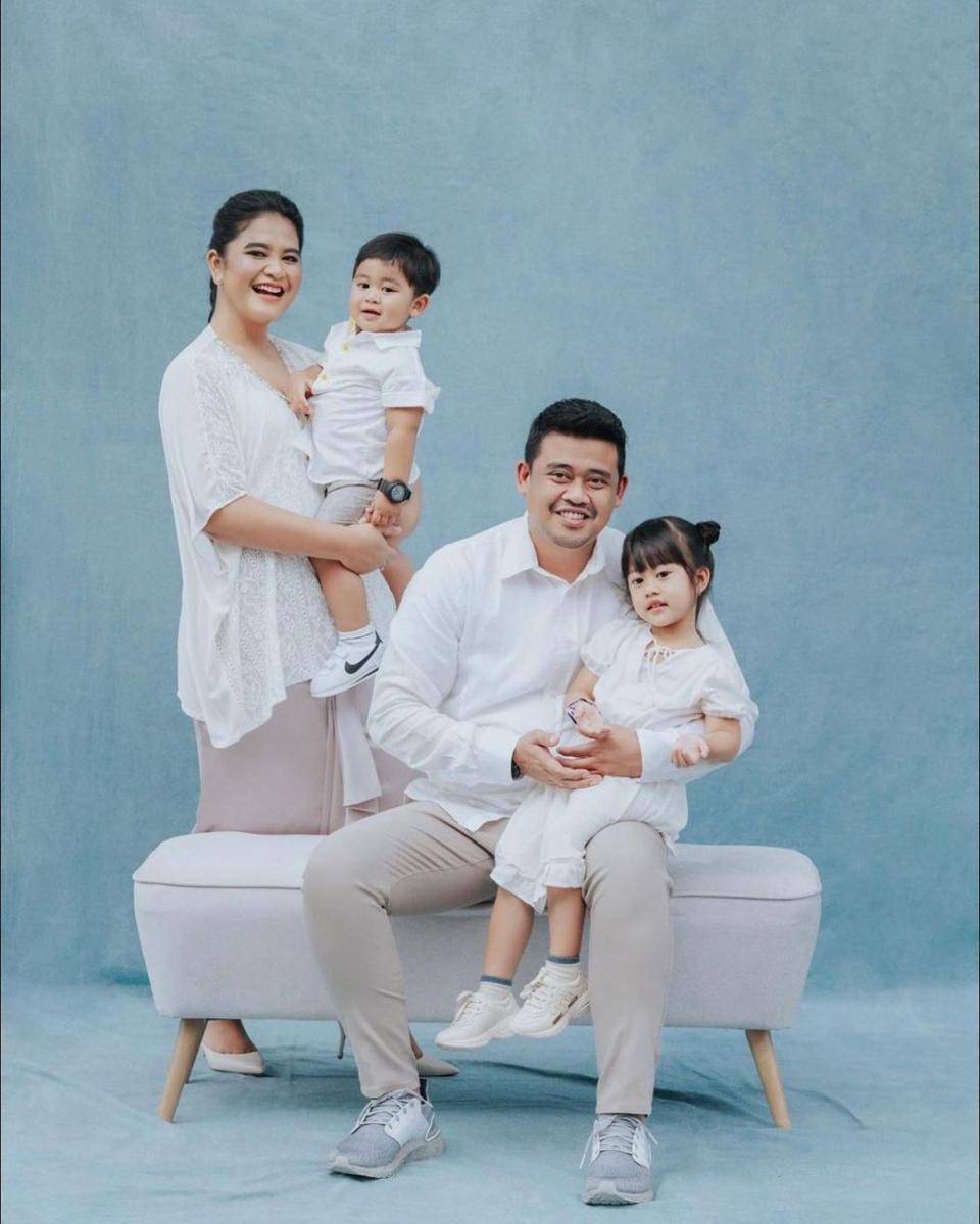Pemotretan hari ulang tahun pernikahan keempat Bobby Nasution dan Kahiyang Ayu. (instagram.com/doleytobing)