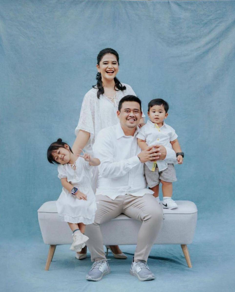 Pemotretan hari ulang tahun pernikahan keempat Bobby Nasution dan Kahiyang Ayu. (instagram.com/doleytobing)