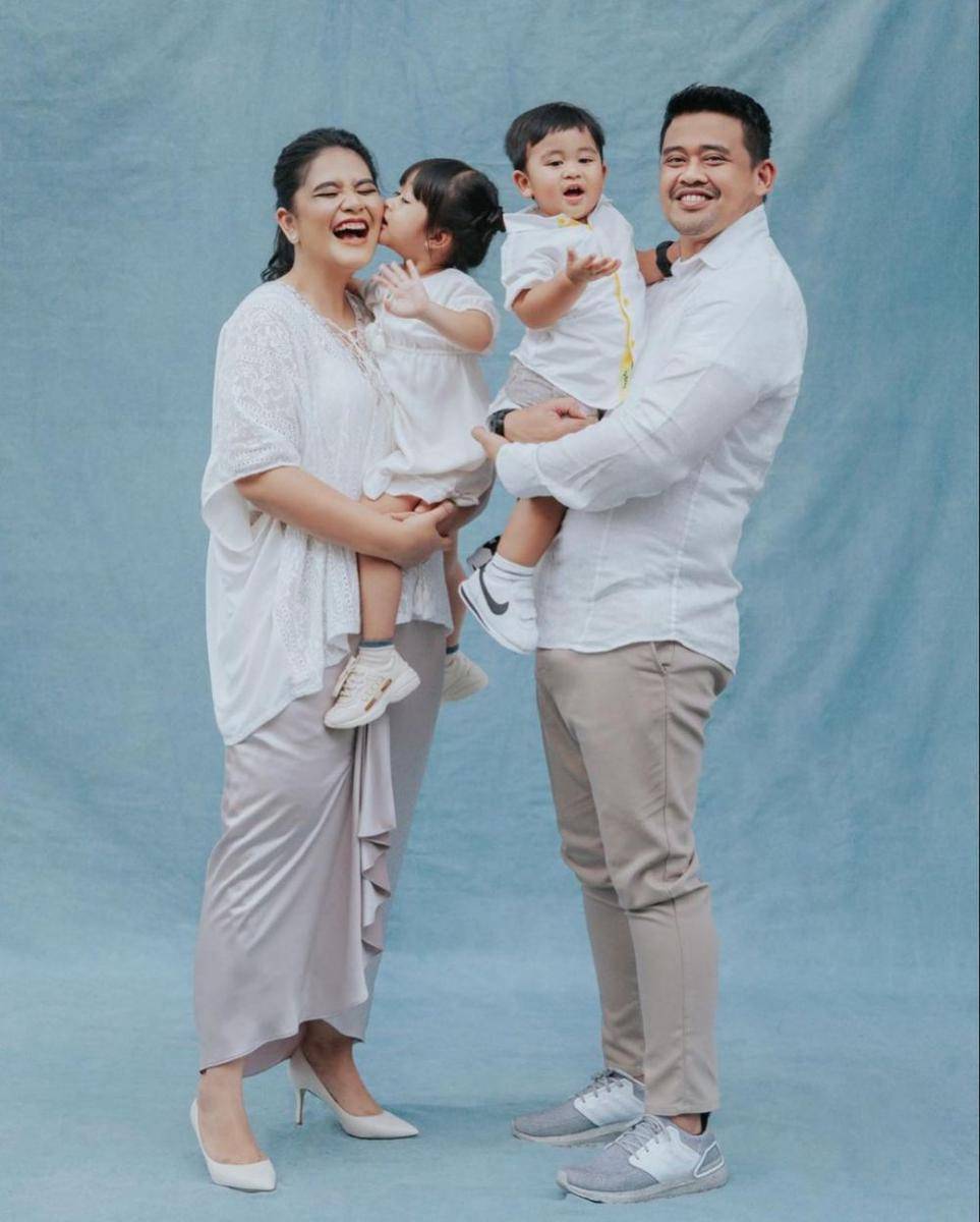 Pemotretan hari ulang tahun pernikahan keempat Bobby Nasution dan Kahiyang Ayu. (instagram.com/doleytobing)