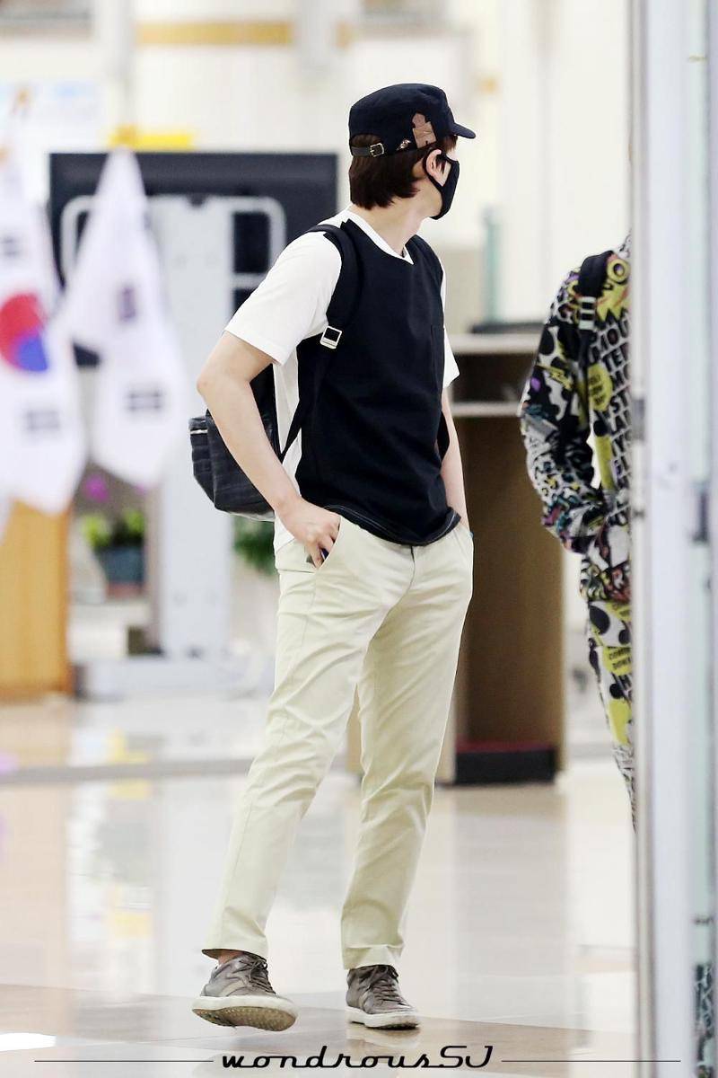 Gaya busana Kyuhyun Suju (twitter.com/wondrousSJ)