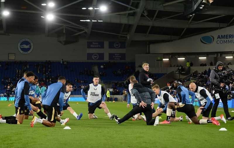 Skuad Newcastle United sedang melakukan pemanasan. (instagram.com/NUFC)