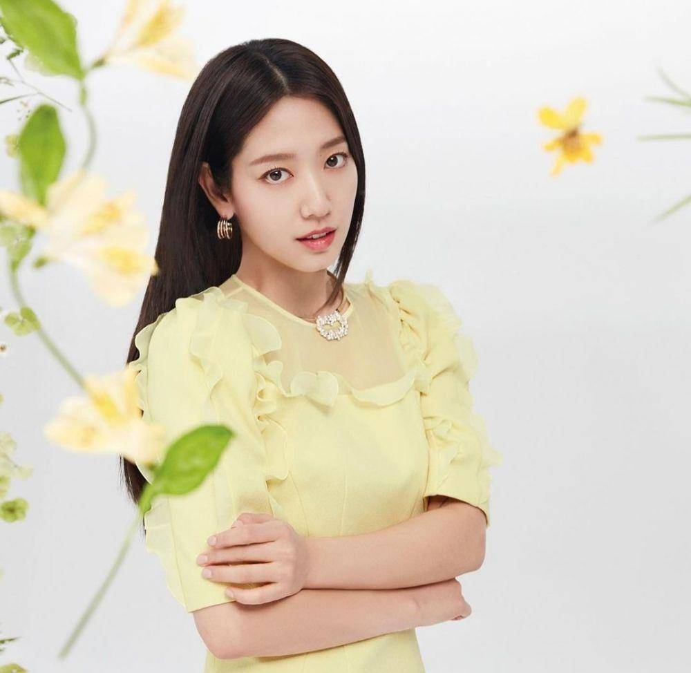 Park Shin Hye (instagram.com/ssinz7)