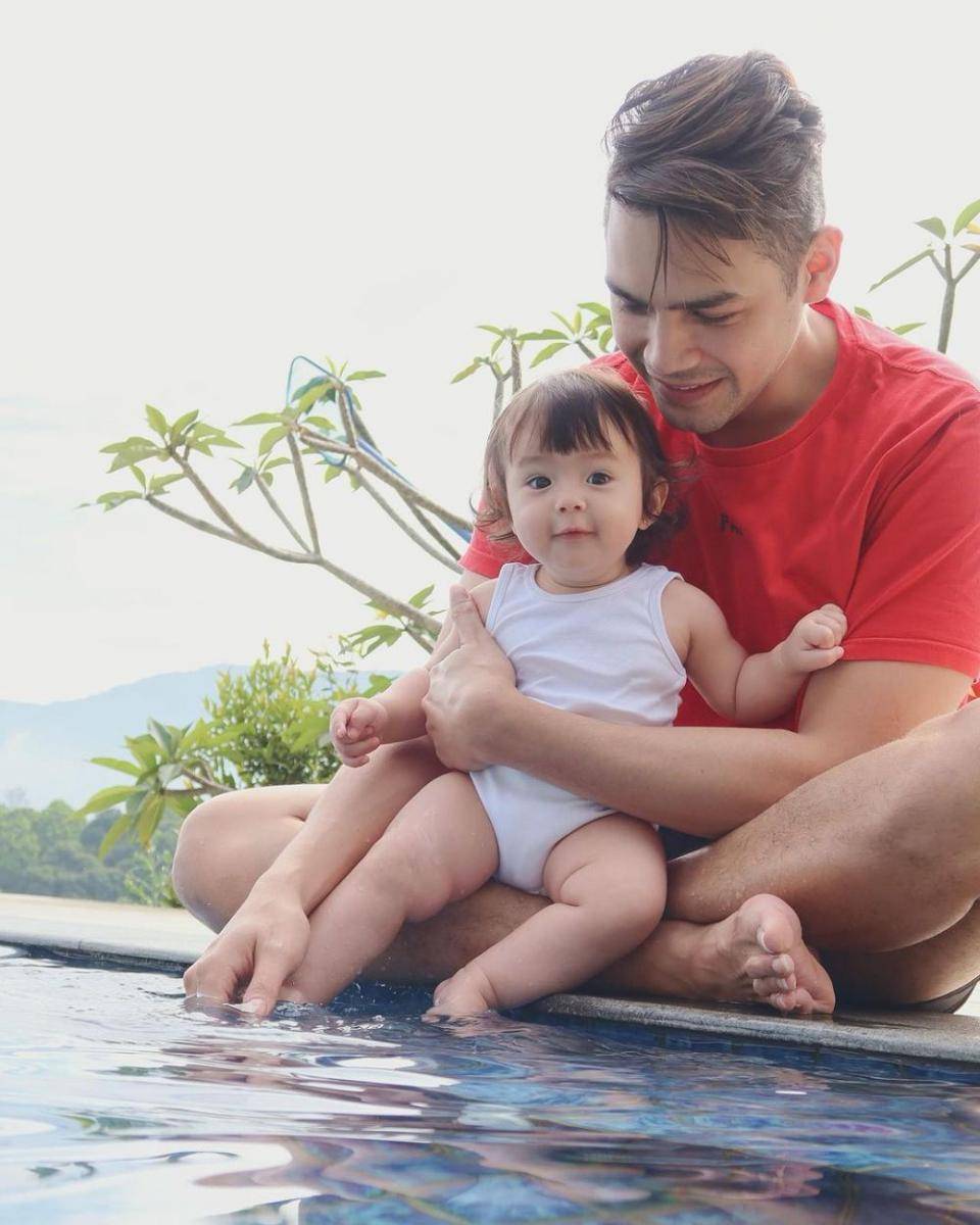 Jonas Rivanno dan Chloe Emmanuelle (instagram.com/asmirandah89)