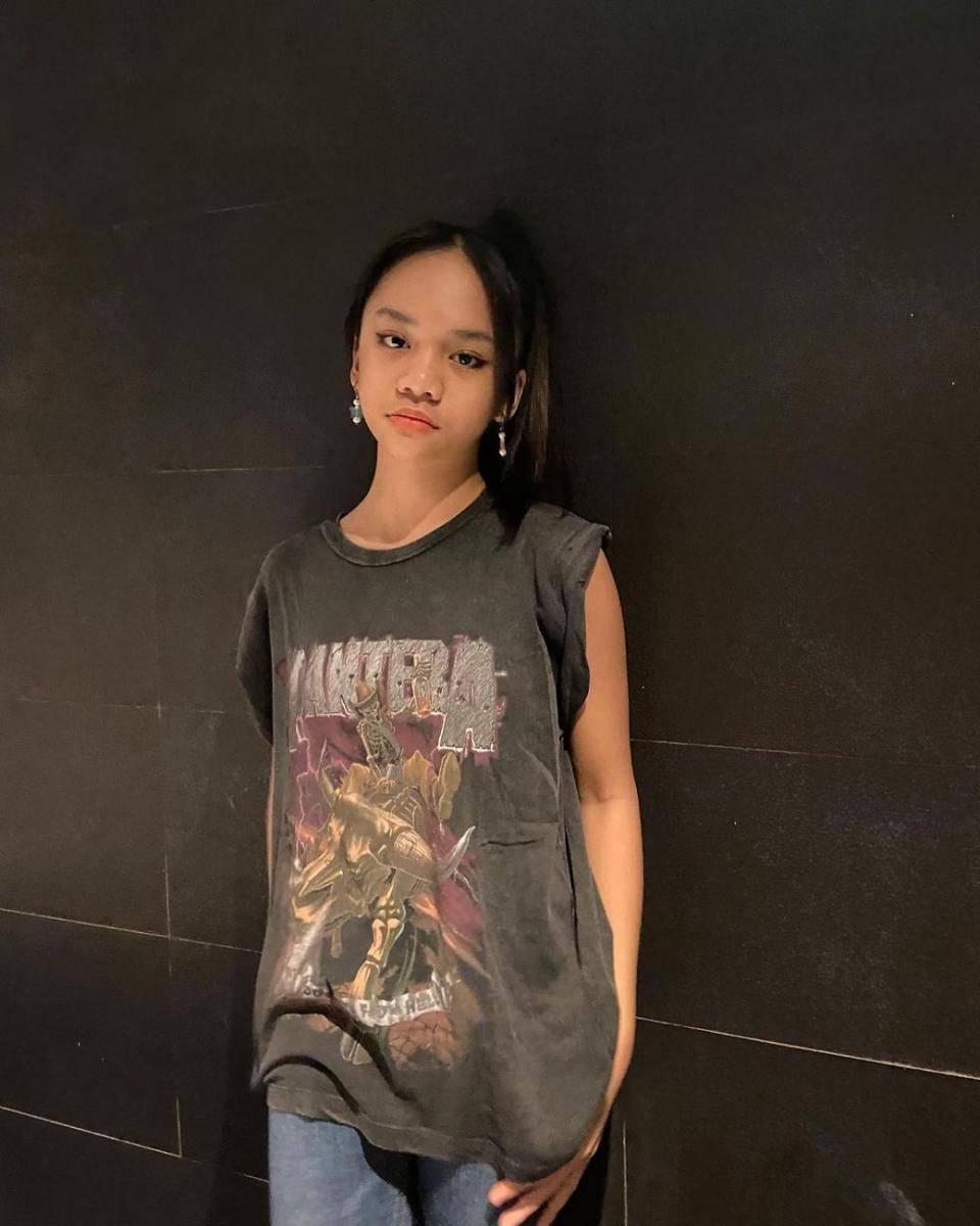 Neona Ayu (instagram.com/ney_neo)