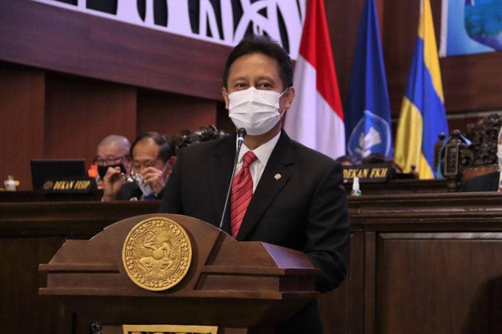 Menteri Kesehatan RI Budi Gunadi Sadikin di Universitas Airlangga, Selasa (9/11/2021). (dok. Humas Unair)