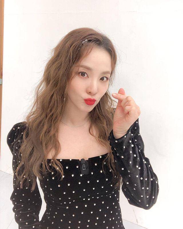 Sandara Park (instagram.com/daraxxi)
