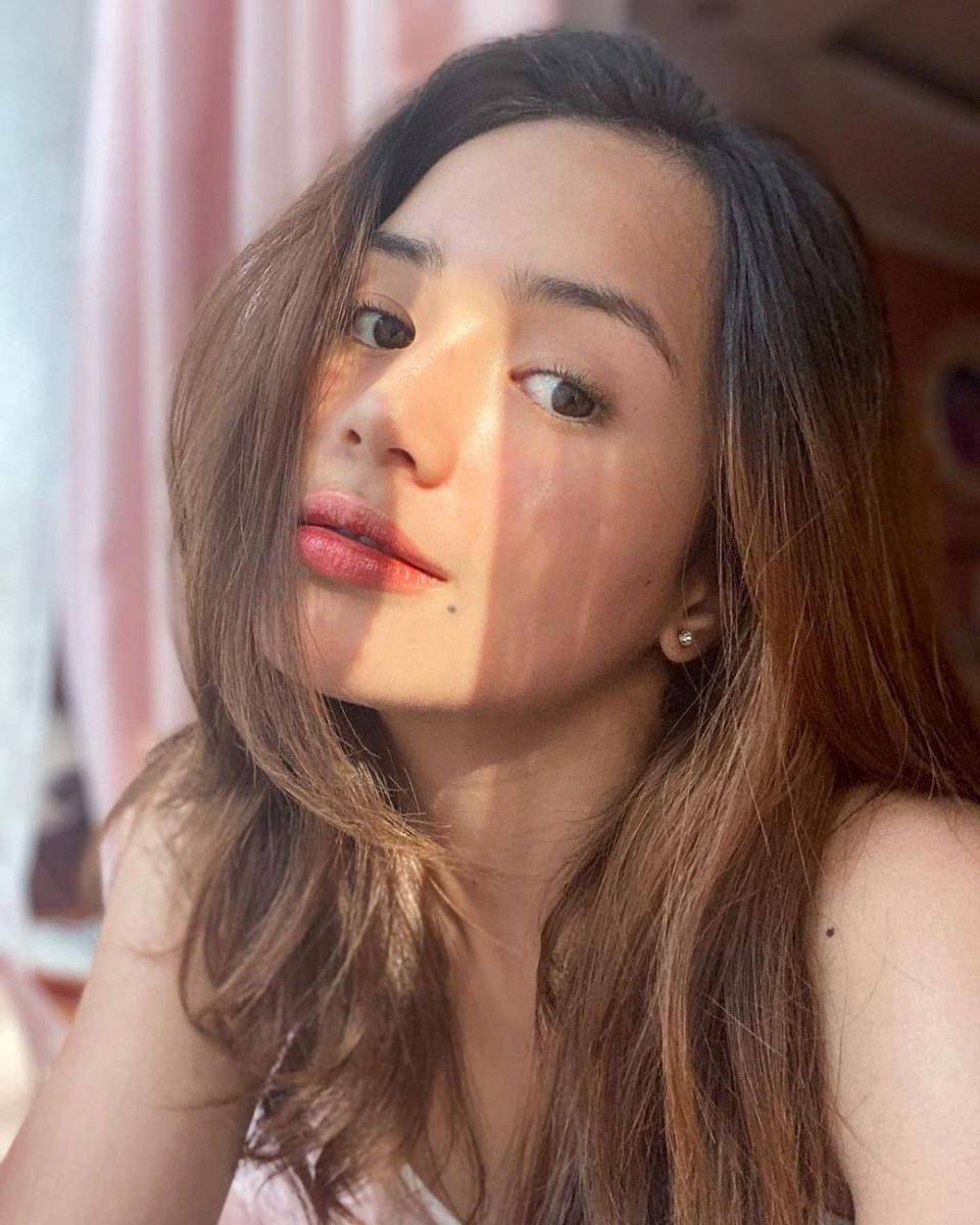 Beby Tsabina (instagram.com/bebytsabina)