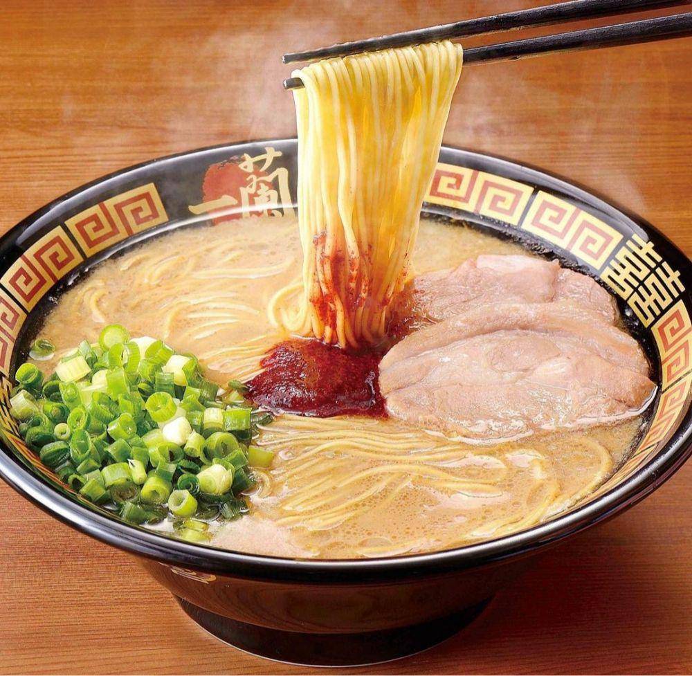 tonkotsu ramen (instagram.com/ichiran_jp)