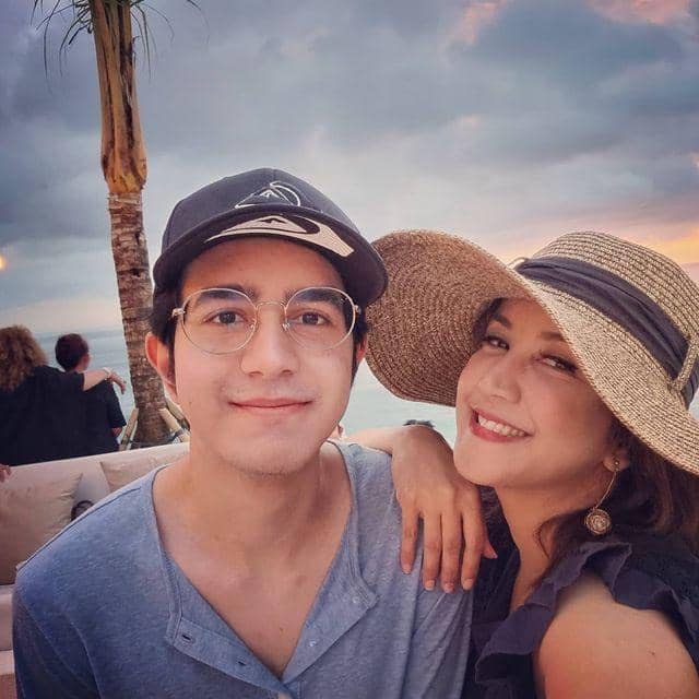 Bule Banget! 10 Anak Seleb Blasteran dari Benua Amerika