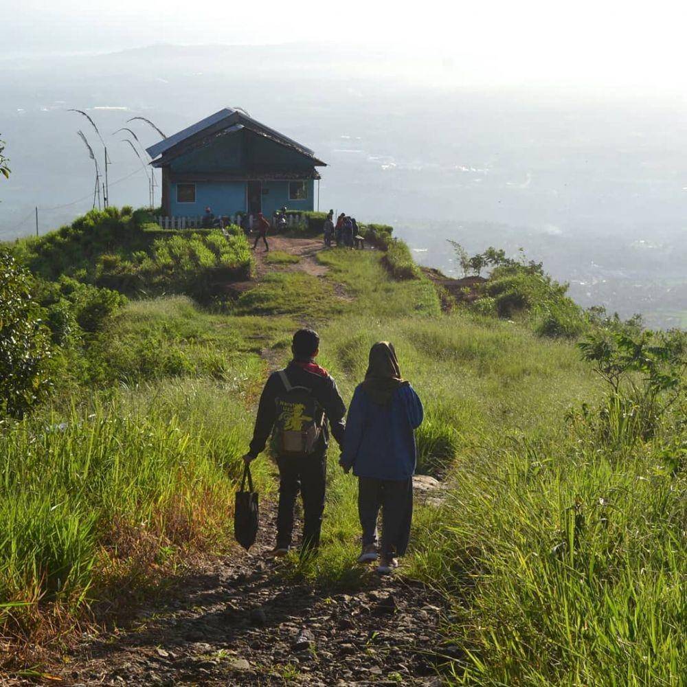 Bukit Alesano, Bogor (instagram.com/aphi_sama)