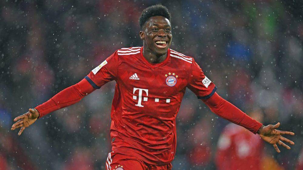 Alphonso Davies (bundesliga.com)