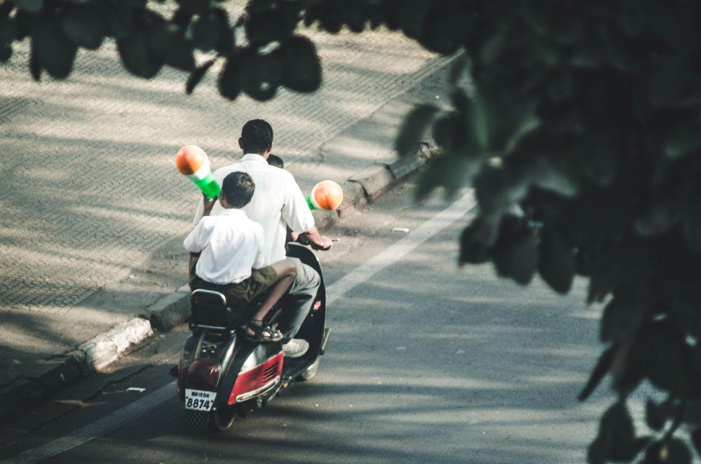 ilustrasi ayah dan anak (unsplash.com/Atharva Tulsi)