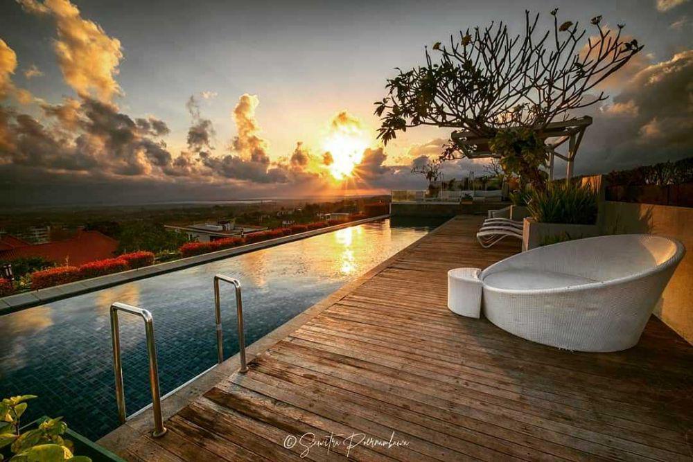 Max One Hotel (instagram.com/maxonejimbaran)