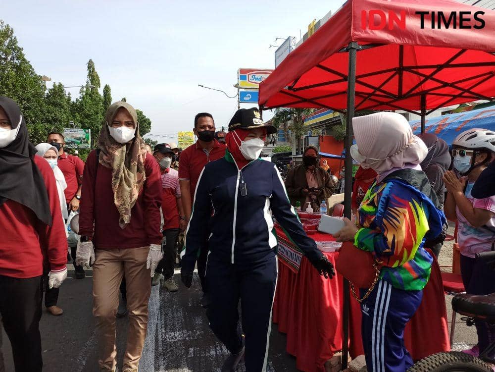 Walikota Bandar Lampung Eva Dwiana meninjau Taman wisata UMKM Bung Karno (Sumber: Rehia Sebayang)