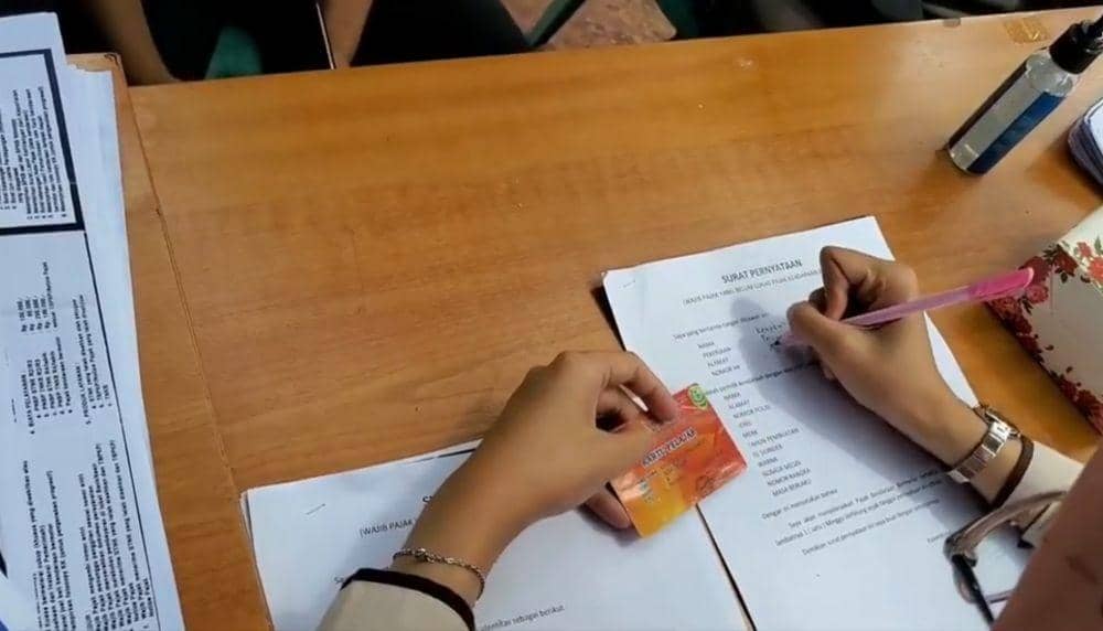 Pemeriksaan kendaraan di Jalan POM IX Palembang dalam rangka program pemutihan pajak (IDN Times/istimewa)