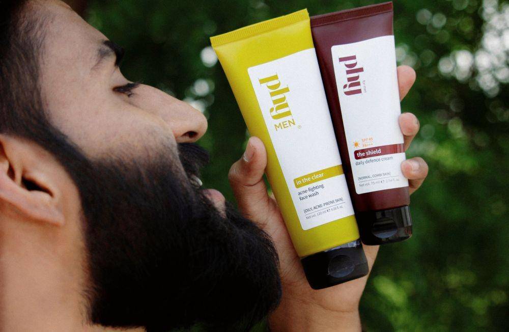 Ilustrasi produk facewash (unsplash.com/officialvikramsen (Vikram))