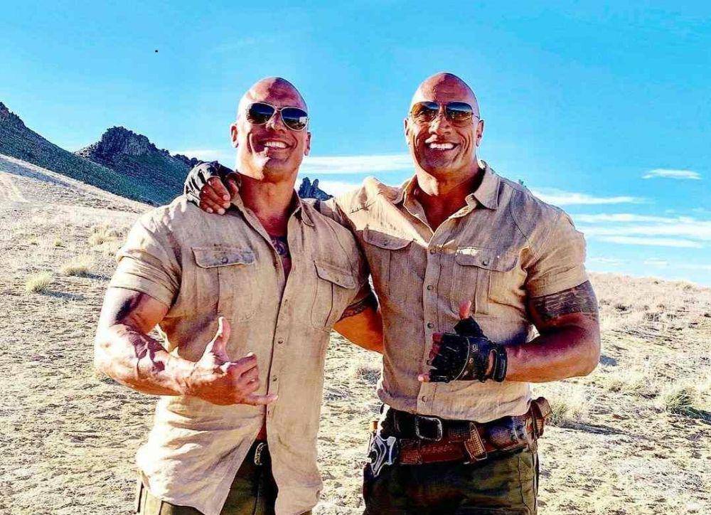 Dwayne Johnson dan stuntnya (instagram.com/samoanstuntman)