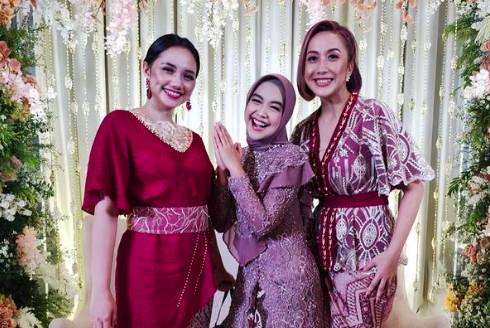 Amy Nawari di siraman Ria Ricis, Selasa (09/11/2021) (instagram.com/alizaputri123)