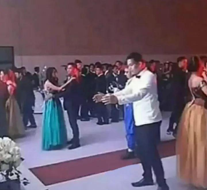 potret orang kuat (instagram.com/telaso.meqi)