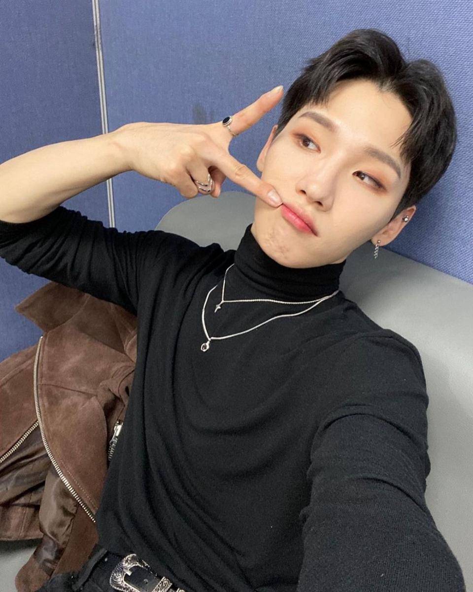Woong AB6IX (instagram.com/ab6ix_official)