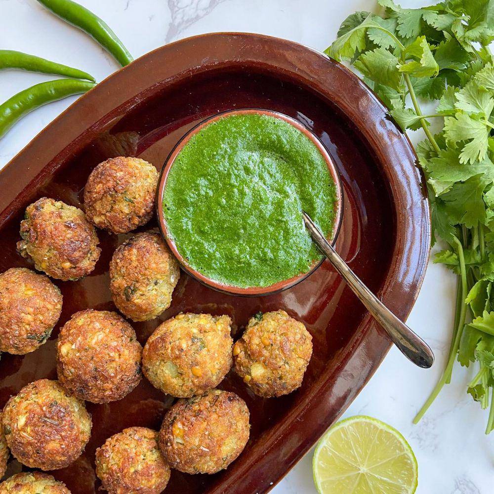 coriander chutney (instagram.com/thekitchendoctorandmum)