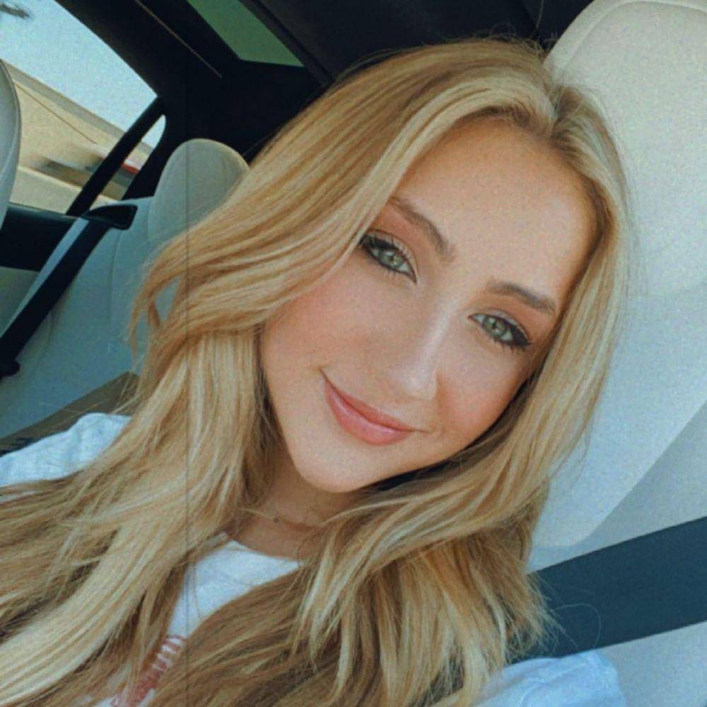 potret Ava Kolker (instagram.com/avakolker)