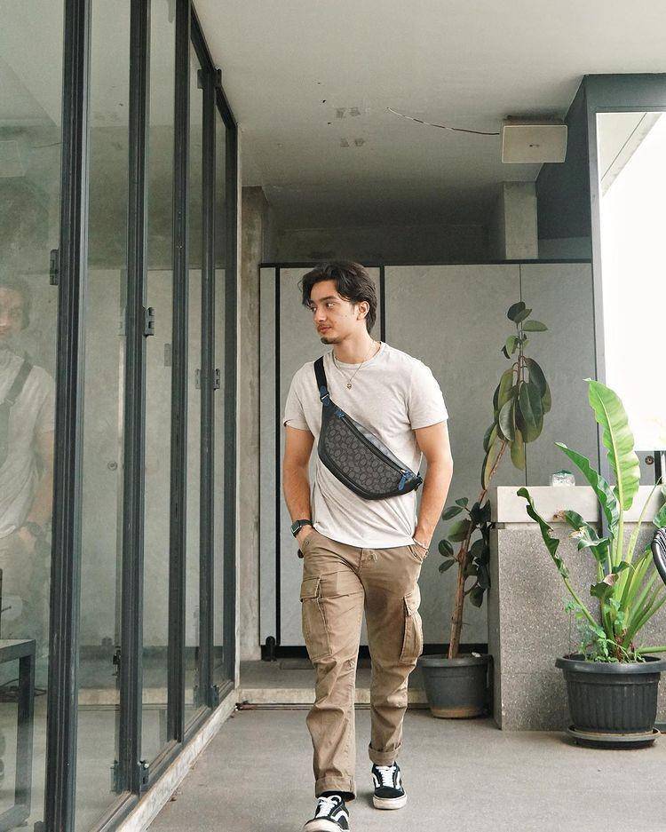 Ide outfit ala Bryan Domani (instagram.com/bryandomani_bd_)
