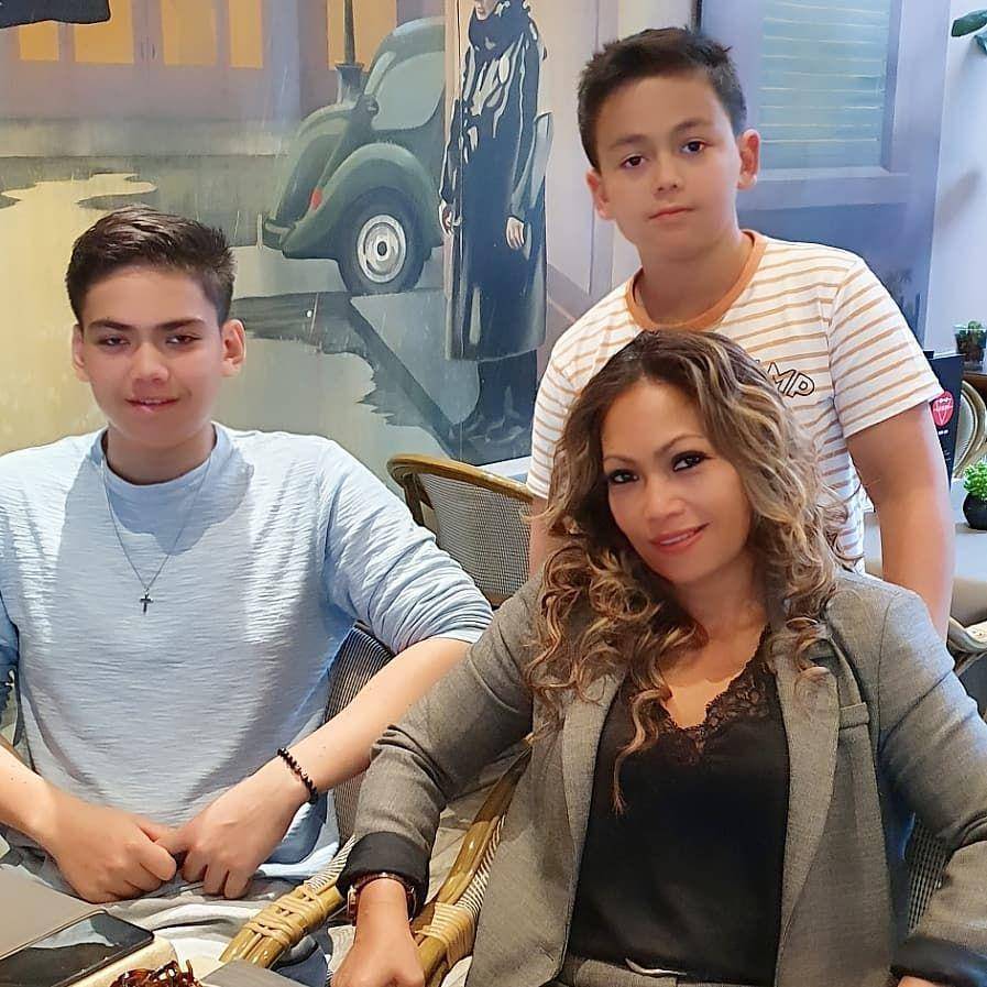 potret ibu dan adik kandung Haico Van der Veken (instagram.com/rinikomang)