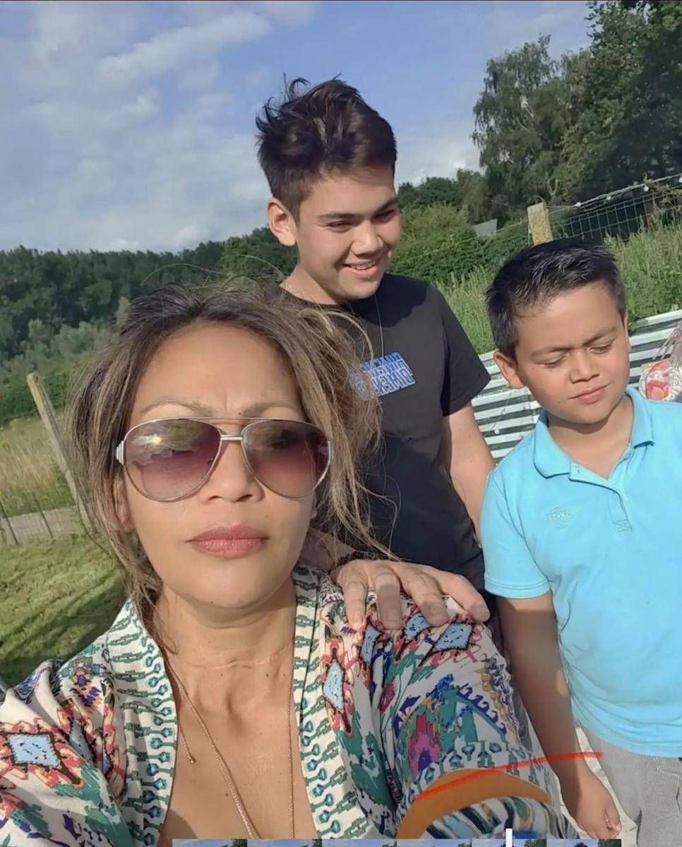 potret ibu dan adik kandung Haico Van der Veken (instagram.com/rinikomang)