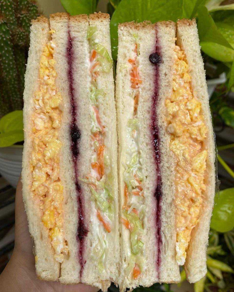Ilustrasi inkigayo sandwich (instagram.com/riarohman10)