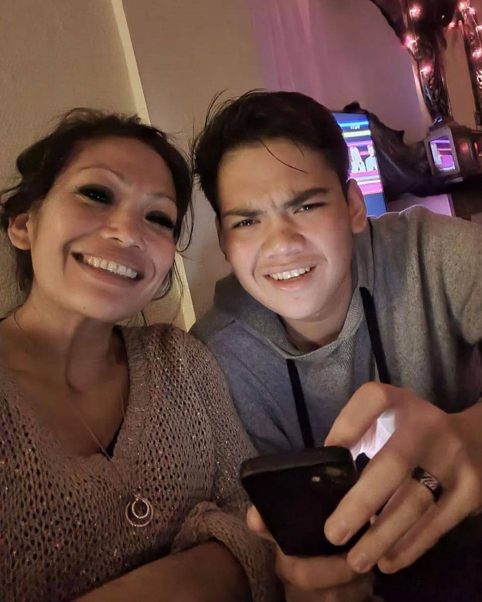potret ibu dan adik kandung Haico Van der Veken (instagram.com/rinikomang)