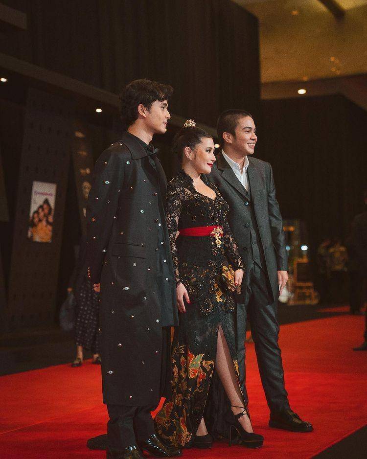 Umay Shahab (instagram.com/prillylatuconsina96)