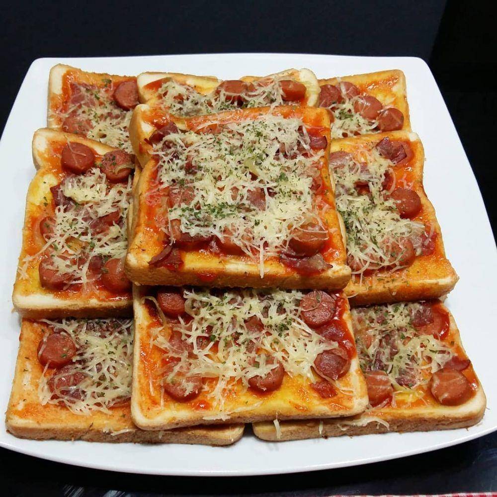 Ilustrasi pizza roti tawar (instagram.com/tan_inawati)