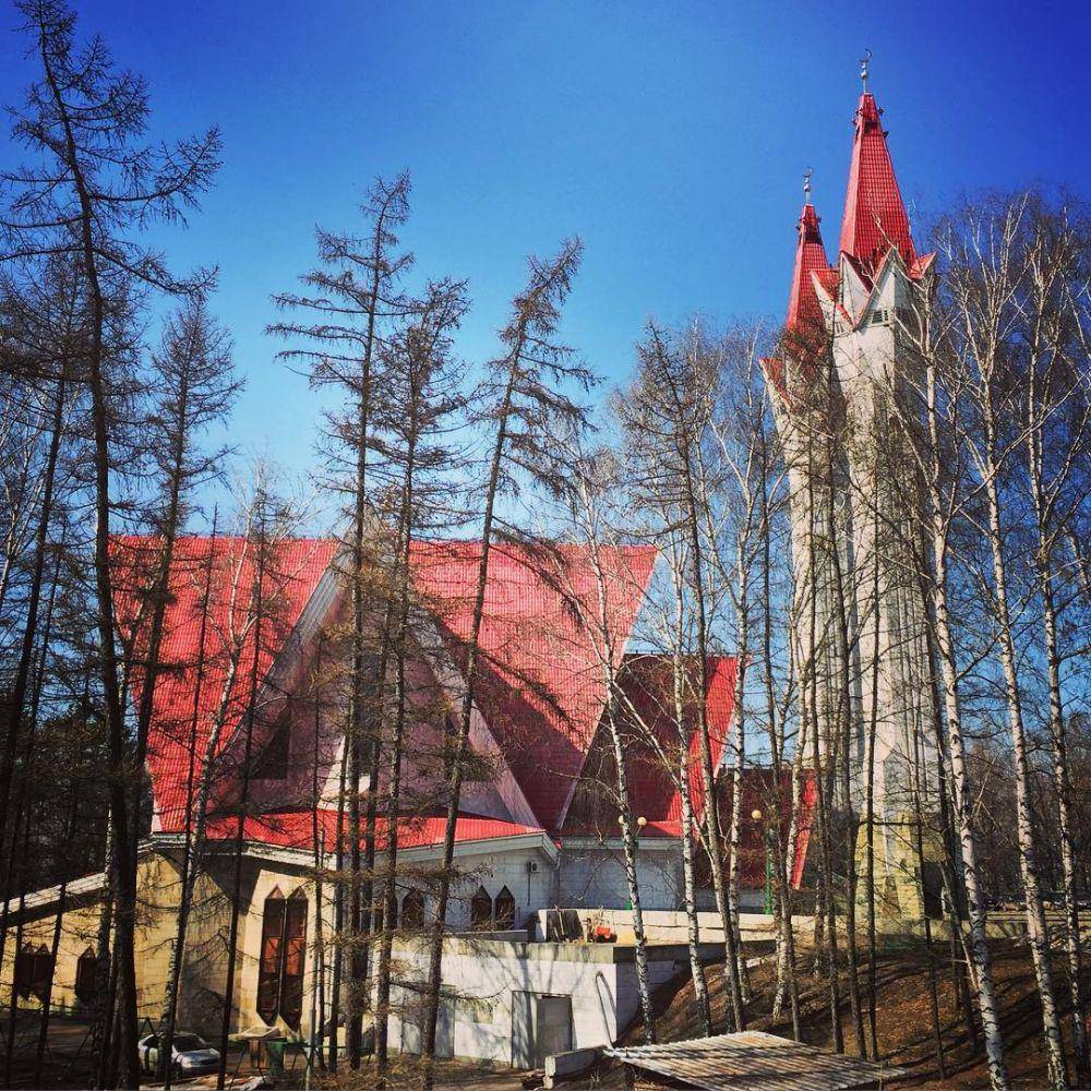 Masjid Lala Tulpan (instagram.com/fishkaterina)