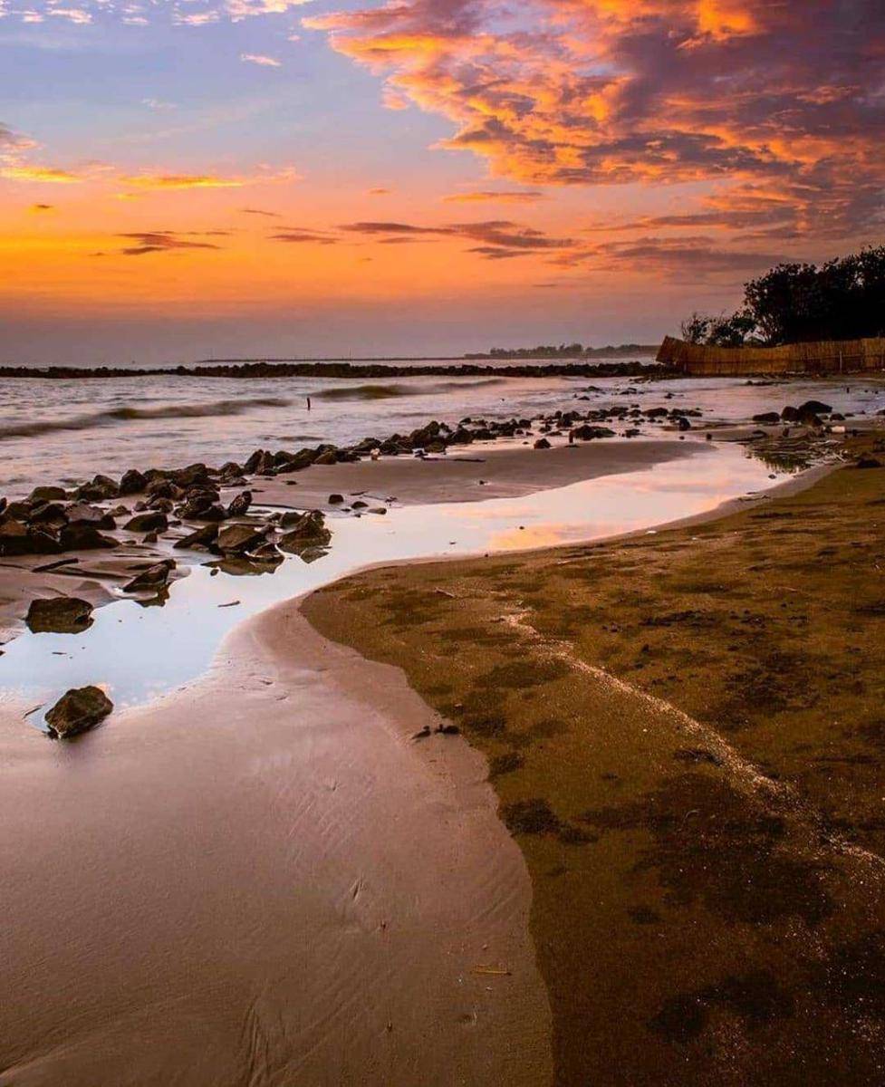 pantai tirtamaya (instagram.com/inimah.jabar)