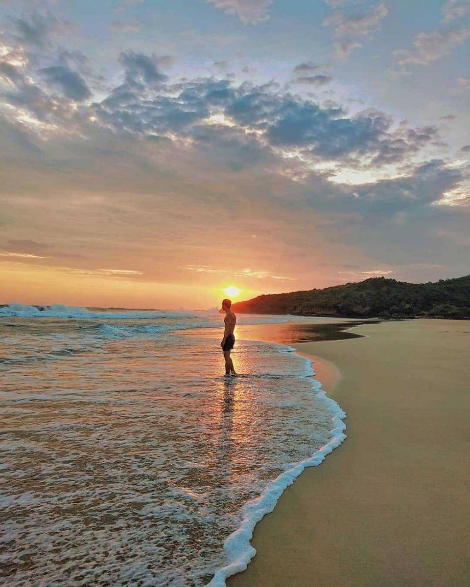 pantai ujung genteng (instagram.com/visitujunggenteng)