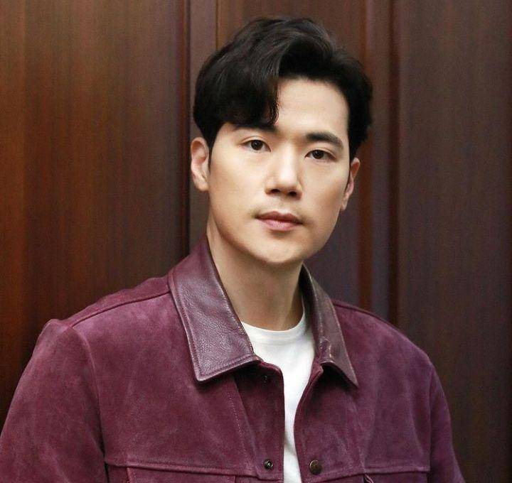 Kim Kang Woo (instagram.com/kingent_official)