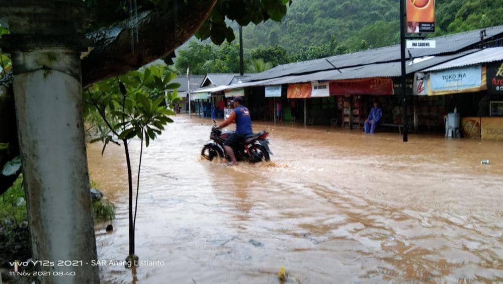 Hujan Selama 12 Jam, Gunungkidul Terjadi Banjir dan Tanah Longsor