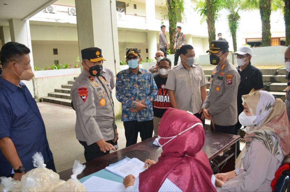 Walkot Hendri Septa: Mari Bersama Kita Kejar Target 70 Persen Vaksin!