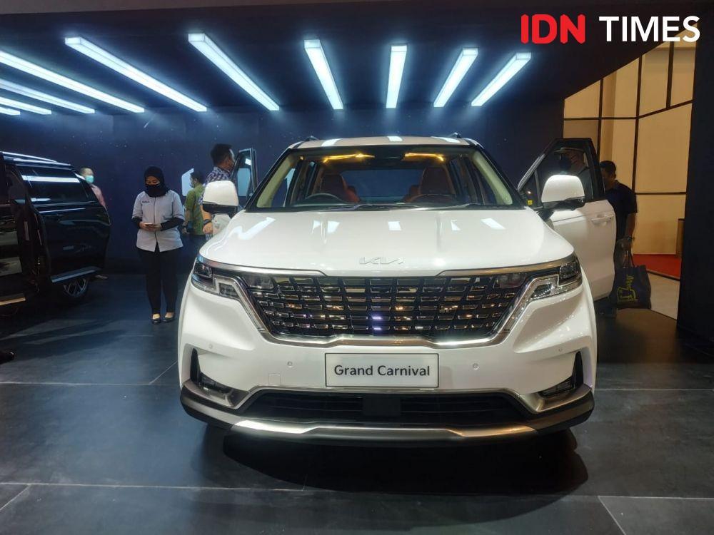 KIA Grand Carnival. (IDN Times/Dwi Agustiar)