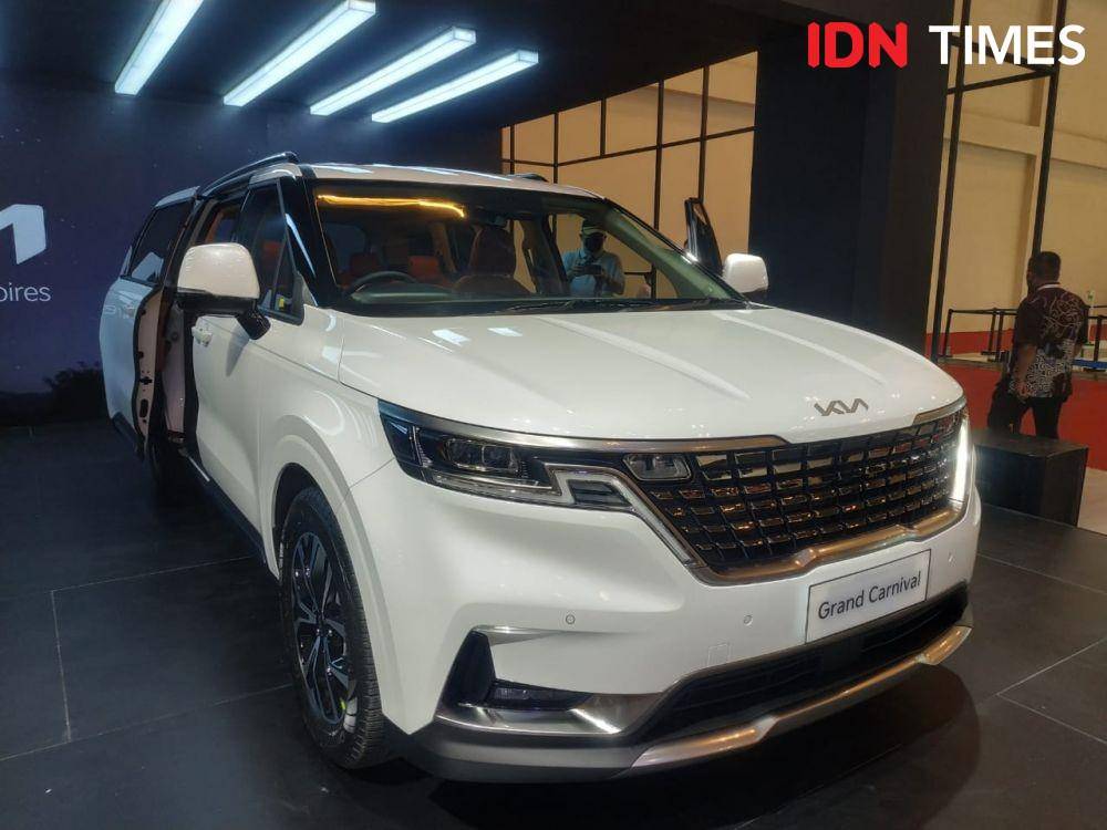 KIA Grand Carnival. (IDN Times/Dwi Agustiar)