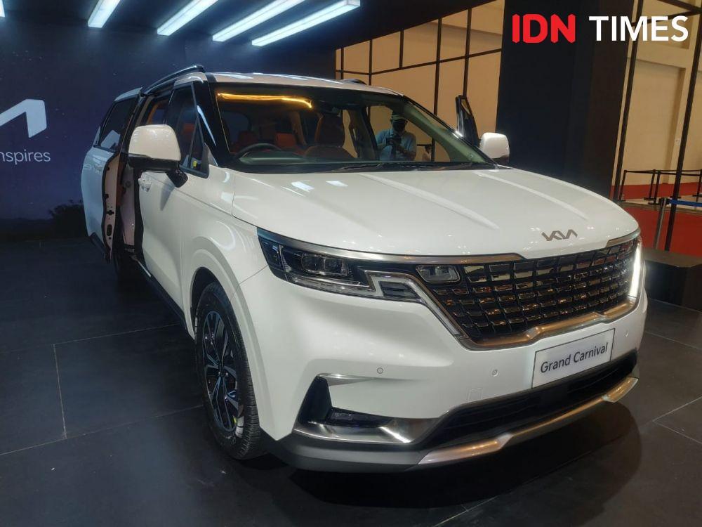 KIA Grand Carnival. (IDN Times/Dwi Agustiar)
