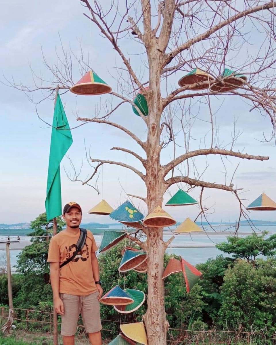 potret pohon unik (instagram.com/indra_djid)